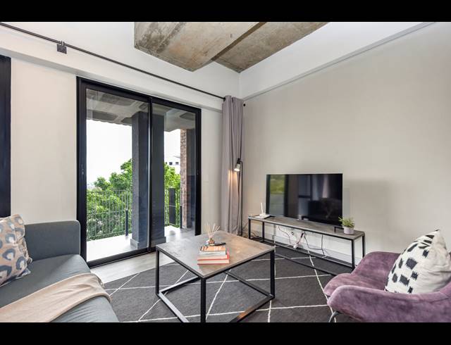 1 BEDROOM APARTMENT FOR SALE IN SANDOWN